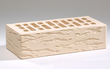 Кирпич лицевой керамический одинарный белый жемчуг руст М150 ГОСТ 530-2012
